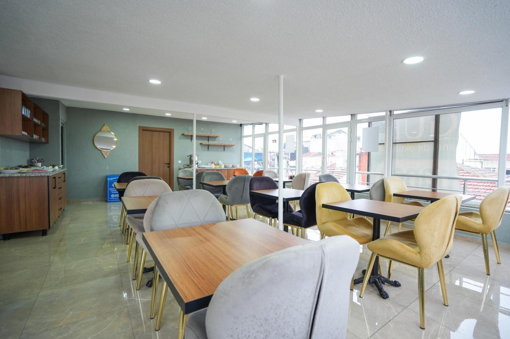 Hotel Lukka *