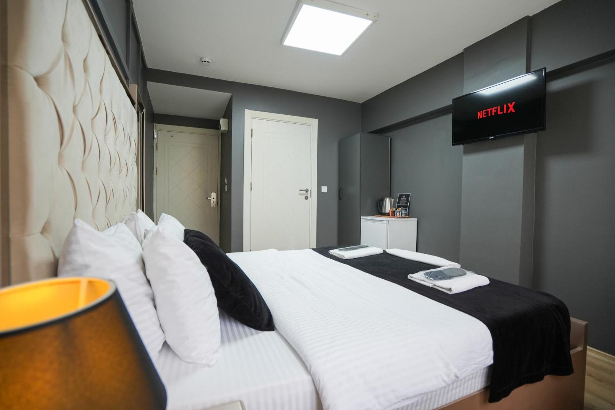 Lukka Hotel